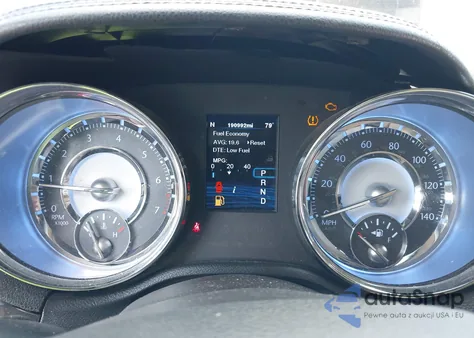 2012 Chrysler 300 z USA, uszkodzony, nr VIN 2C3CCAAG0CH113845